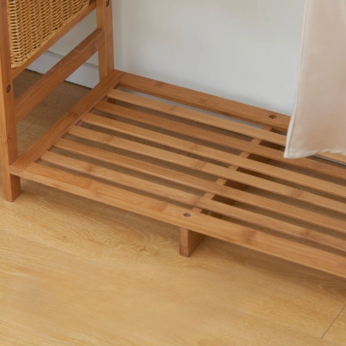 portant-en-bois-vetement-etageres-aerees