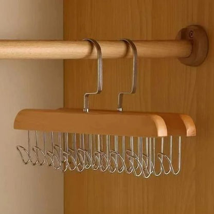 cintre-en-bois-leger-et-pratique