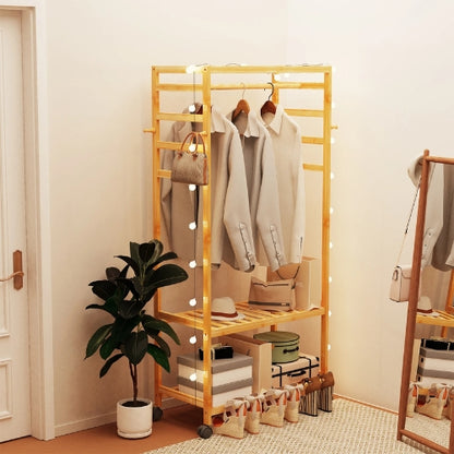 portant-en-bois-pour-vetements-decoratif